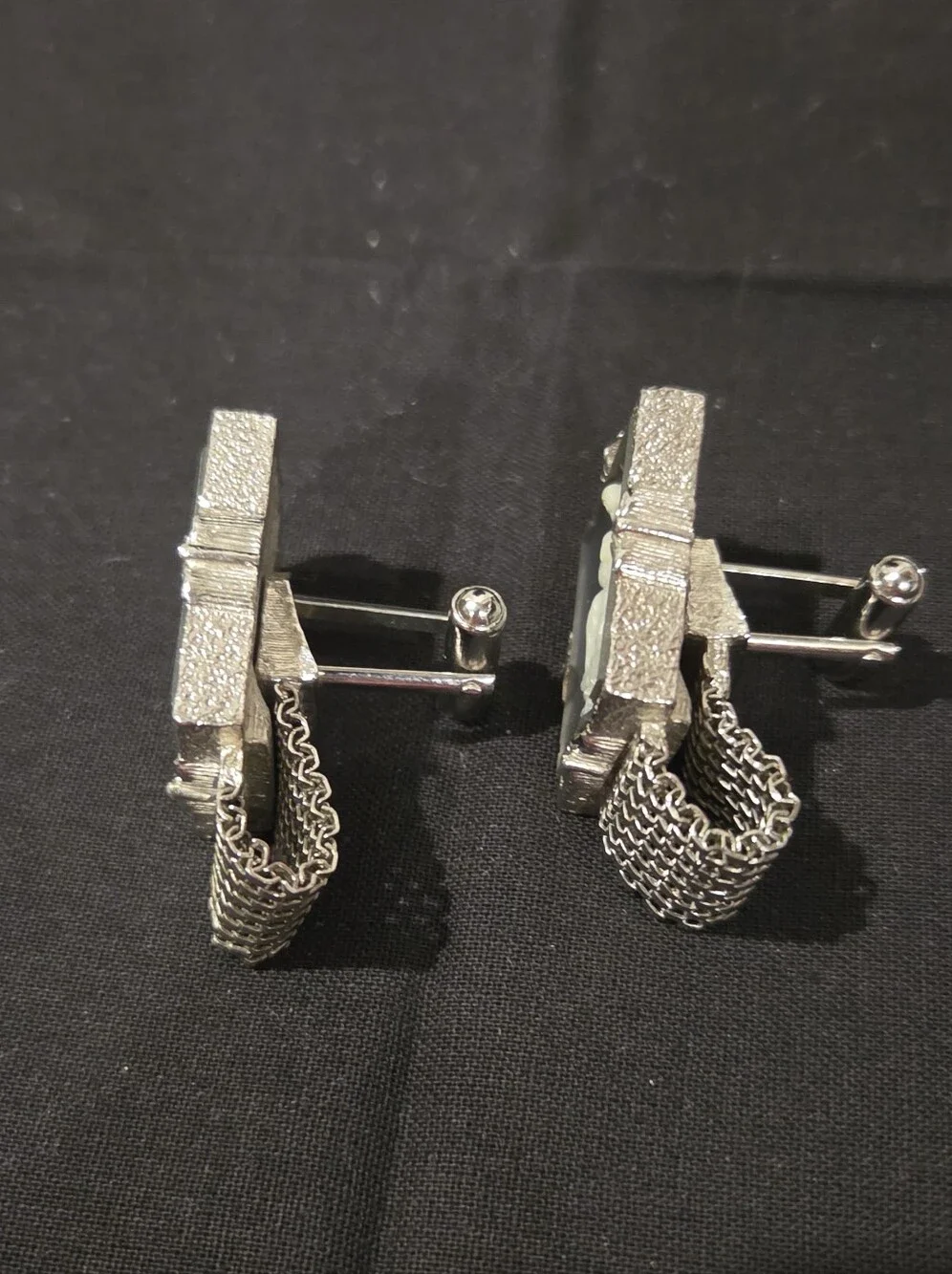 VINTAGE SWANK MESH WRAP INCOLAY STONE CAMEO CUFF LINKS